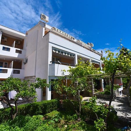 Apartmani Soljaga Petrovac Exteriör bild
